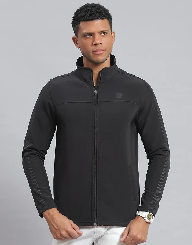 Comfortable Knitwear Men Black Printed Stand Collar Full Sleeve Sweatshirt