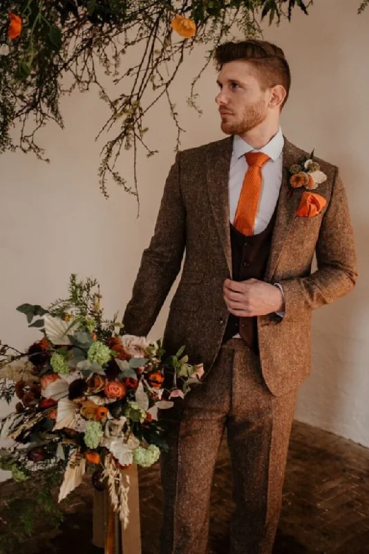 Sporty Tees Tweed Wool Three Piece Vintage Style Brown Mens Suit for Wedding, Winter, Groom wear and Groomsmen Suits