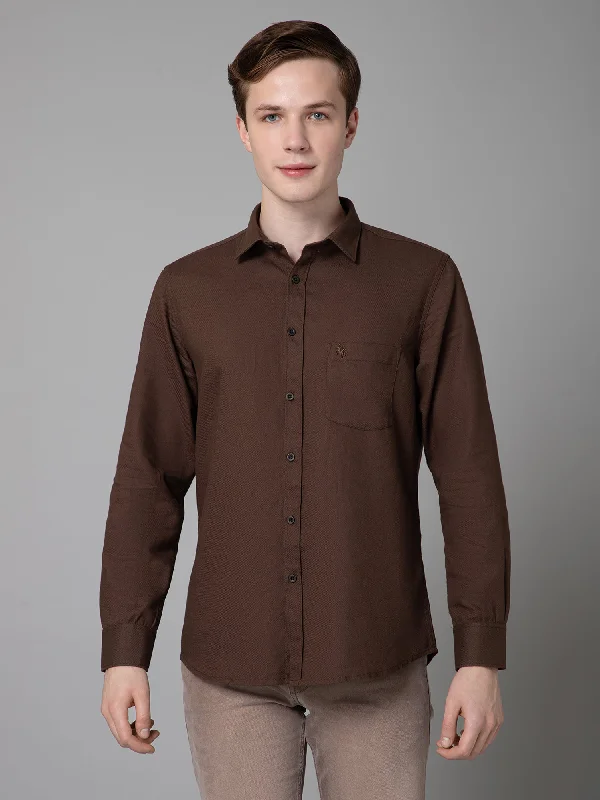 Weekend Wear Men's Brown Casual Self Textured Full Sleeve Shirt