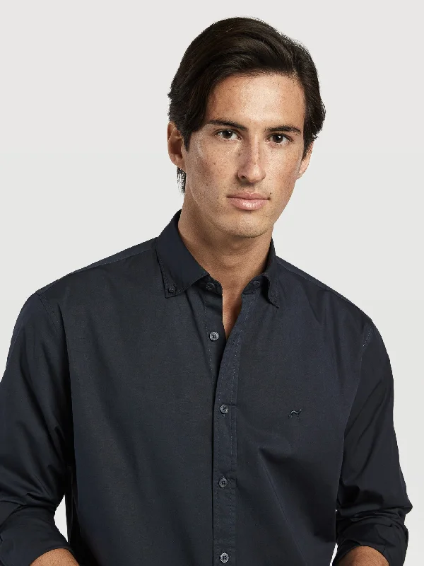 Street-Friendly Wear Timeless essential regular fit plain garment dye poplin shirt