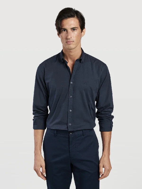 Everyday Jackets Timeless essential slim fit plain garment dye poplin shirt