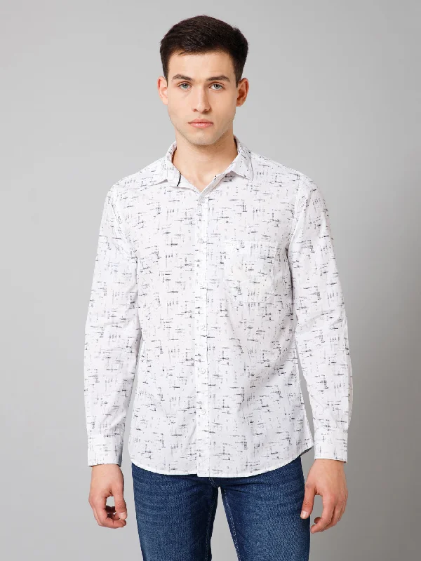 Cozy Looks Stylish Shorts Men's White Casual Abstract Print Full Sleeve Shirt