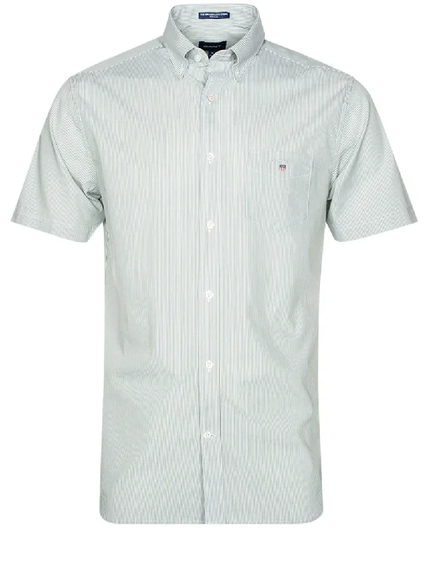 Cool Gear Smart Footwear Regular Fit Broadcloth Banker Buttondown Shortsleeve Kalamata Green Cool Gear Smart Footwear Regular Fit Broadcloth Banker Buttondown Shortsleeve Kalamata Green