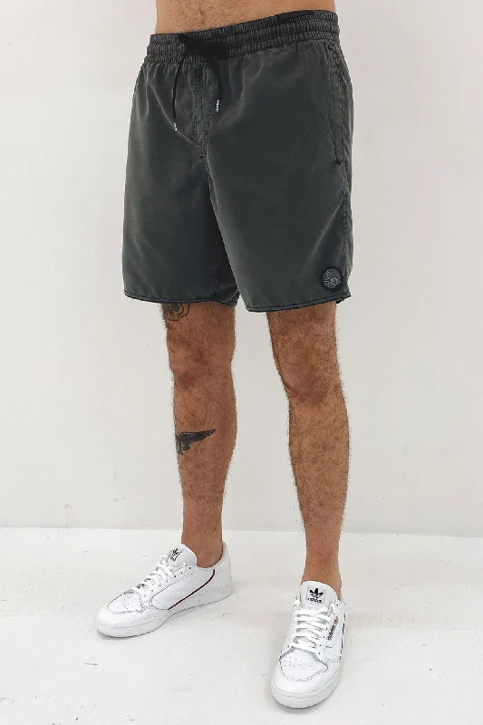 Relaxed Casuals Weekend Wear Center Trunk 17 Black