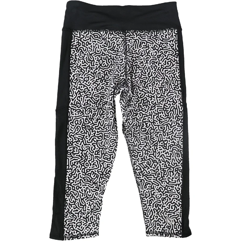 Timeless Apparel Street Pants Reebok Womens Running Essential Capri Compression Athletic Pants, Black, Medium Timeless Apparel Street Pants Reebok Womens Running Essential Capri Compression Athletic Pants, Black, Medium