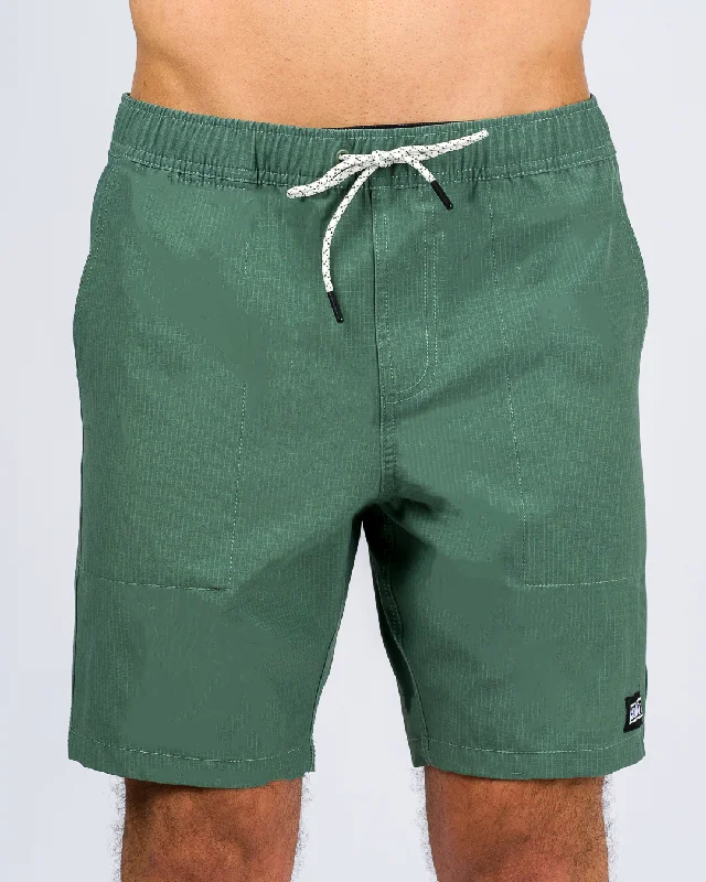 Traveler 18" Elastic Shorts