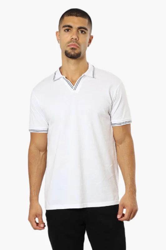 Easy Pants Urban Shirts Jay Y. Ko Striped Detail V-Neck Polo Shirt - White